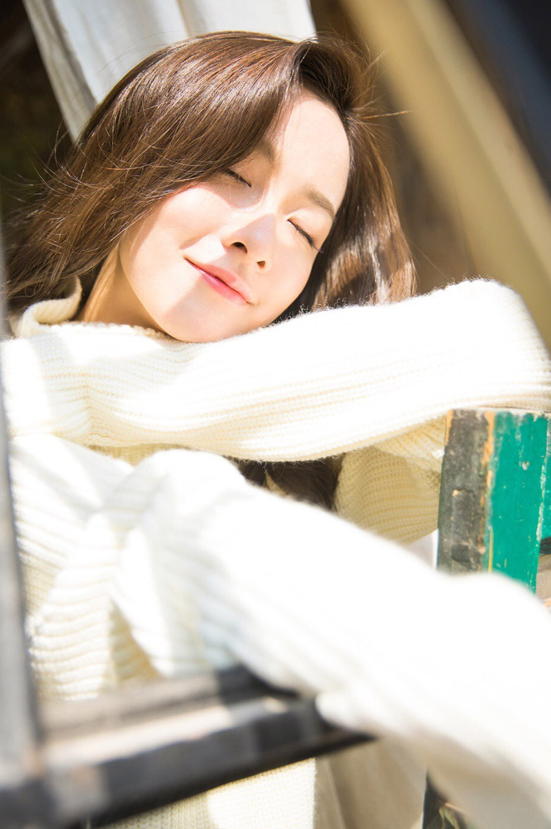 双鱼座女生姜瑞佳清新甜美图片