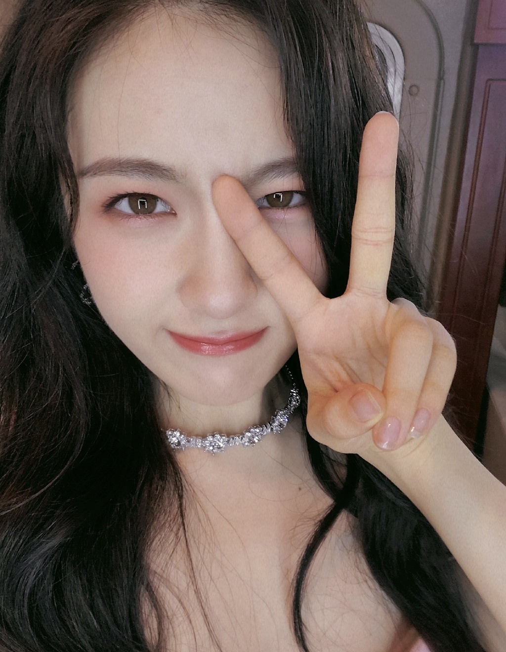 95后美女明星李兰迪清新甜美自拍图片