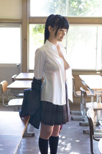 高清图片制服少女