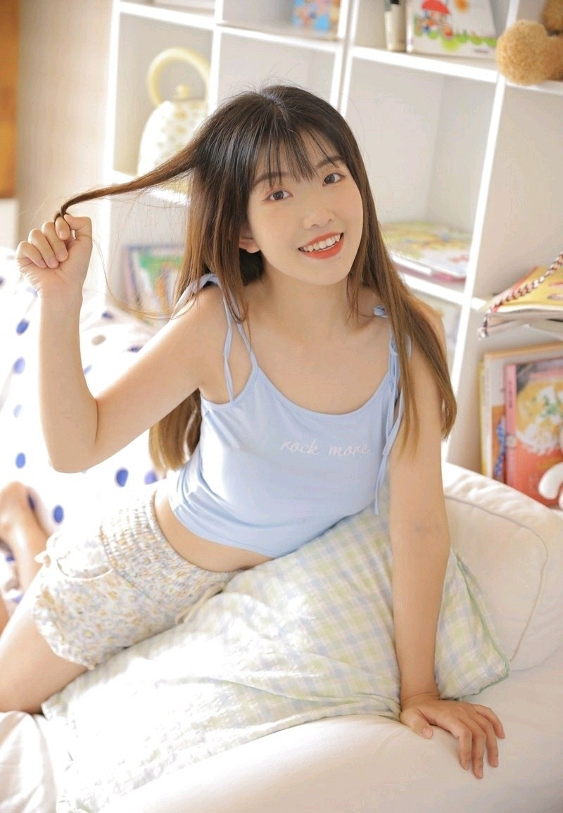 纯天然美女不化妆都很漂亮写真,不用化妆就很漂亮的女生