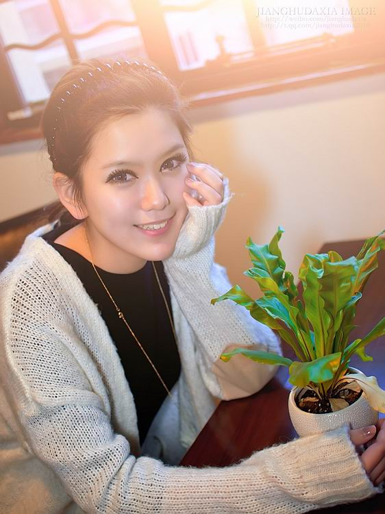 纯美校花慵懒的一天