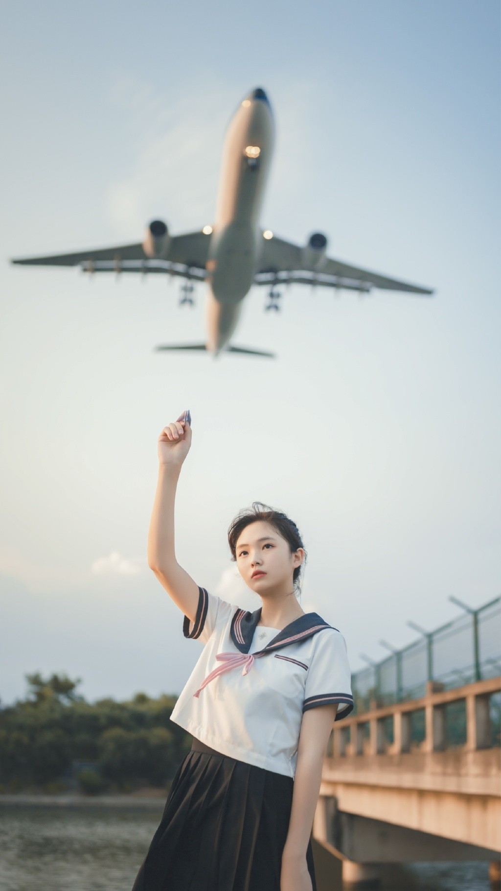 jk制服飞机场超美少女写真壁纸