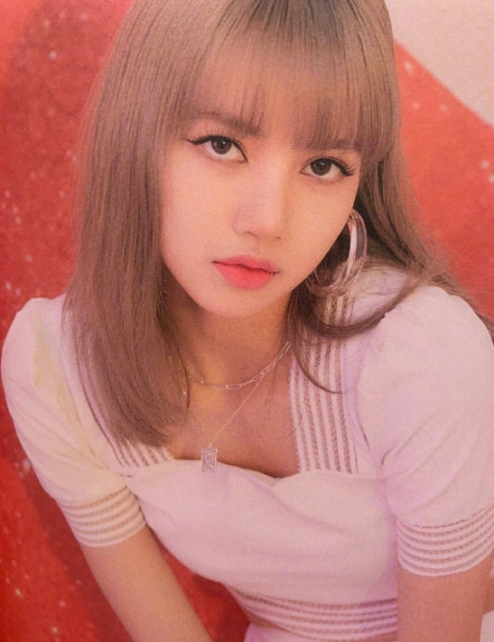 泰国美女图片 韩国女团BLACKPINK成员Lisa图片