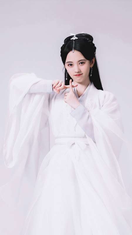 鞠婧祎汉服白素贞装俏皮写真图片手机壁纸