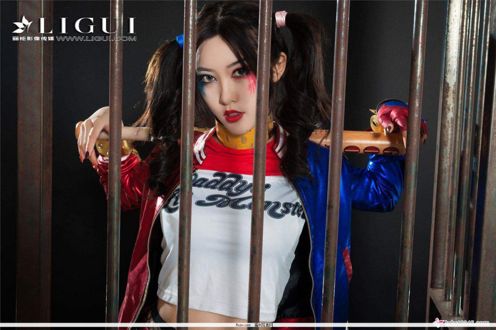 cos小丑女Model筱筱网袜私房写真,gogo51国模人体大尺度