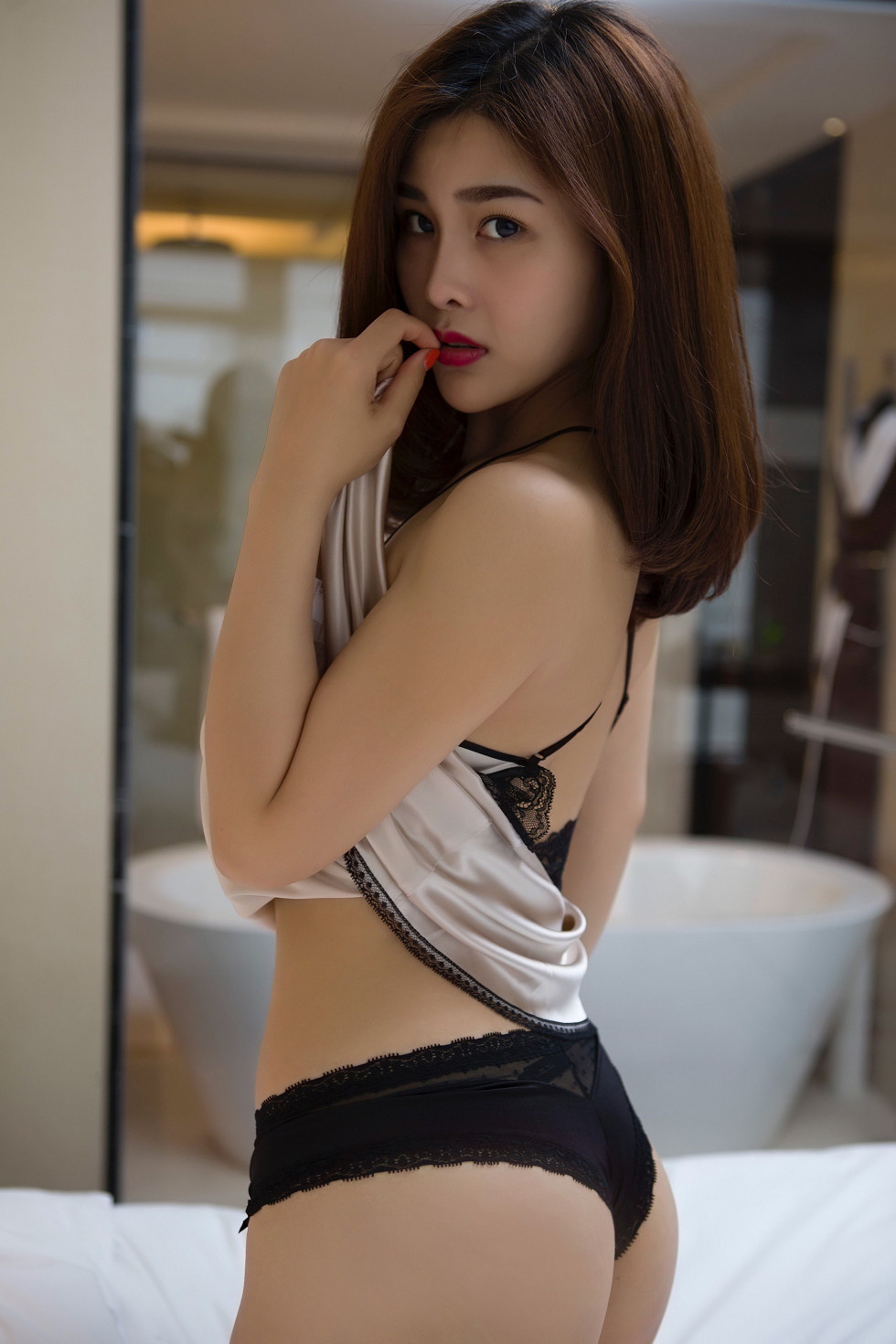 寂寞娇妻闫盼盼销魂自慰无遮挡无圣光私部特写高清写真