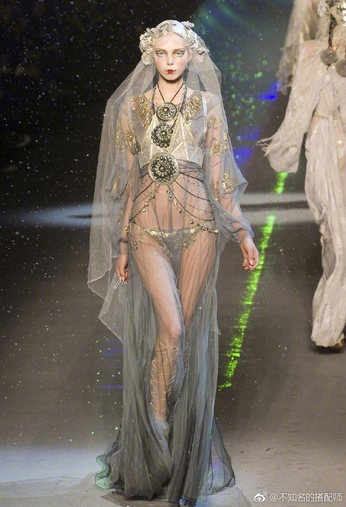 John Galliano Fall 2009 backstage欧美时尚品牌礼服秀妖