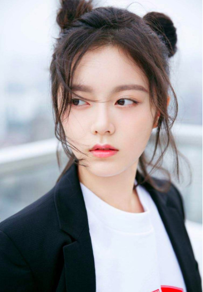 00后萝莉童星赵今麦图片