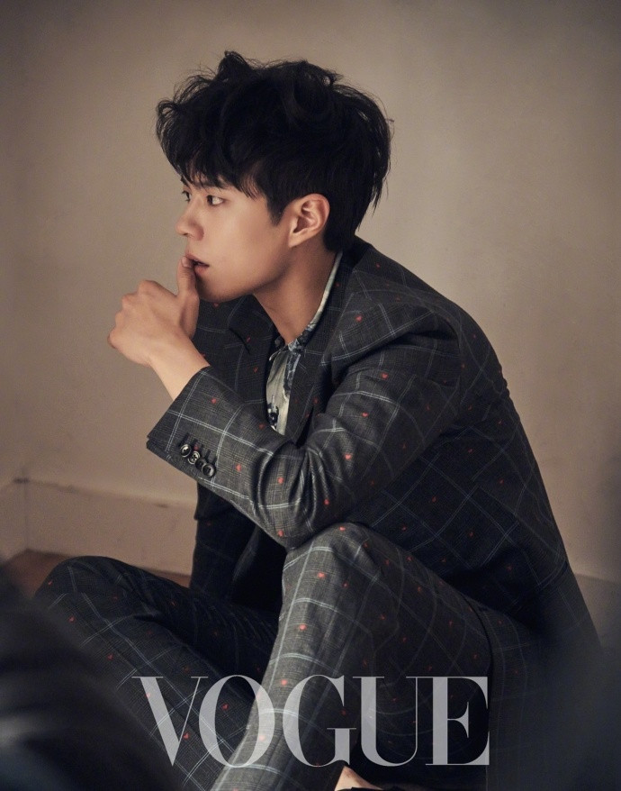 韩国男明星帅哥朴宝剑台湾版《VOGUE》2月刊封面