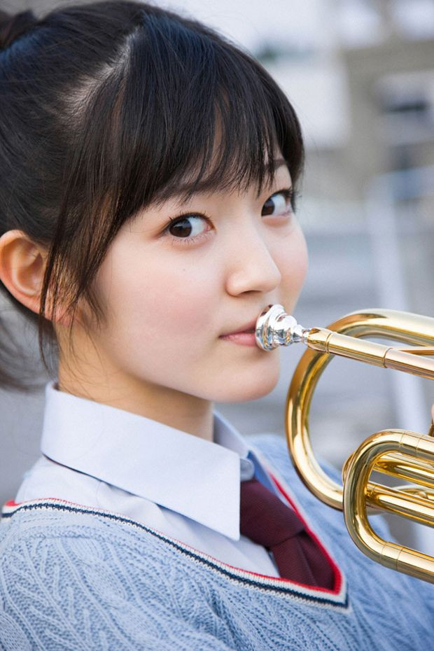 美女校花图片_超甜美学院校花靓丽写真