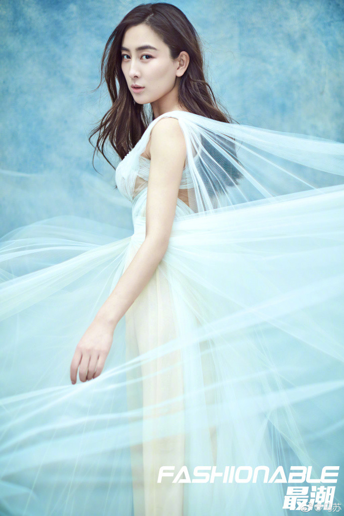 东北美女明星马苏小姐姐冰蓝色仙群唯美写真