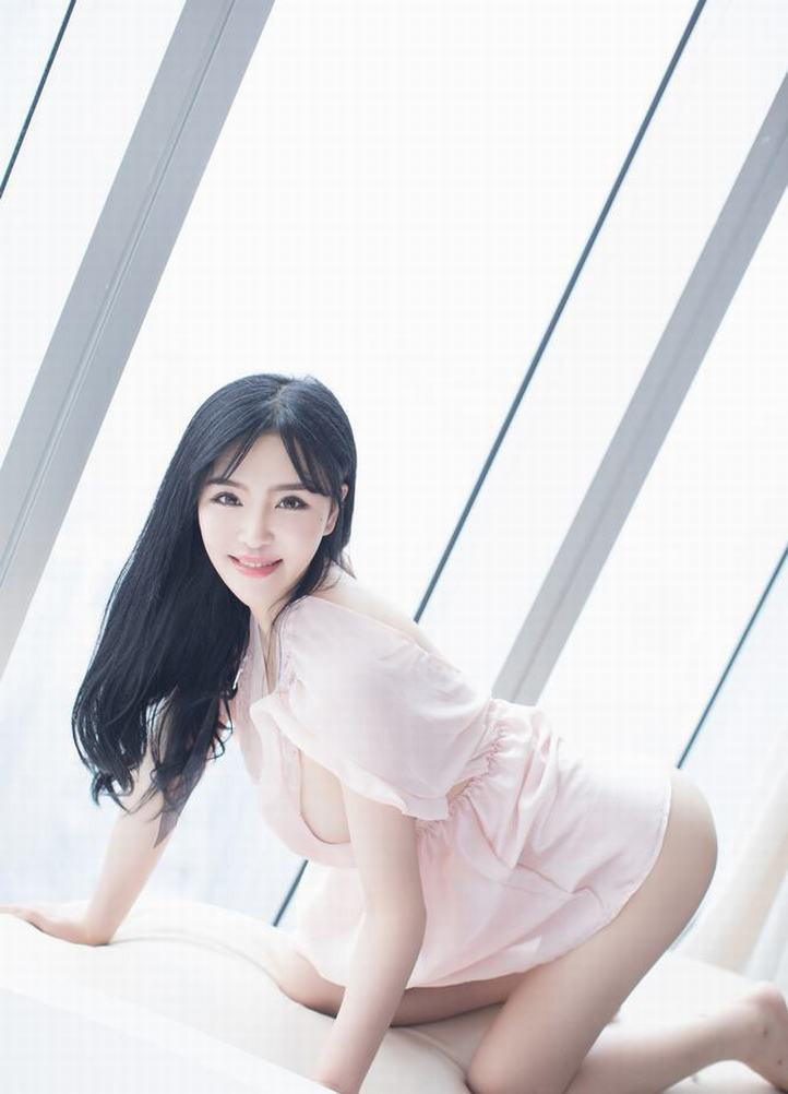 大胸美女动态gif_快手主播排名_少妇雪白人体大尺度