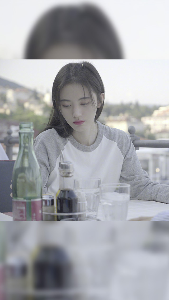鞠婧祎仙气俏皮生活写真照图片手机壁纸