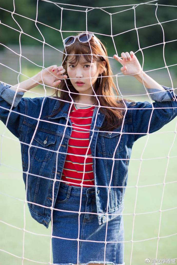韩国美女明星iu超美壁纸小姑娘美如画