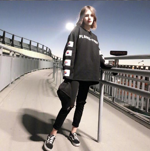 俄罗斯美女图片 俄韩混血美女Alisa Grandova图片