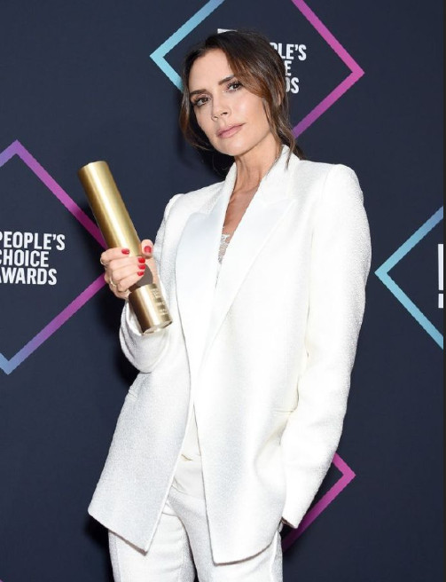 欧美美女维多利亚.贝克汉姆Victoria Beckham白色西装
