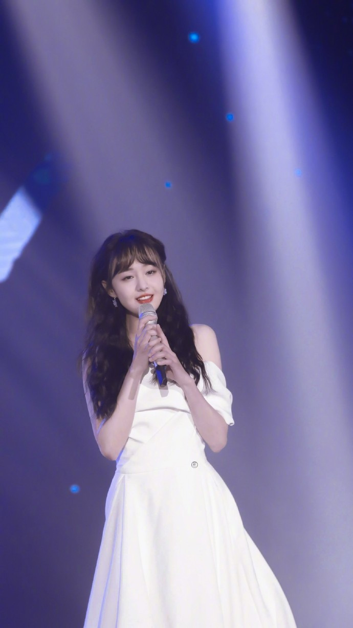 内地女明星郑爽十周年上海生日会图片