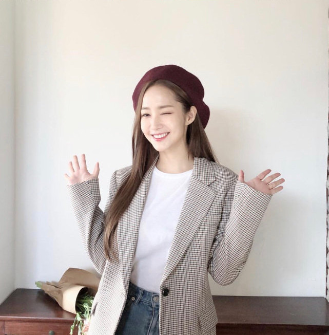 韩国美女图片 女演员朴敏英图片