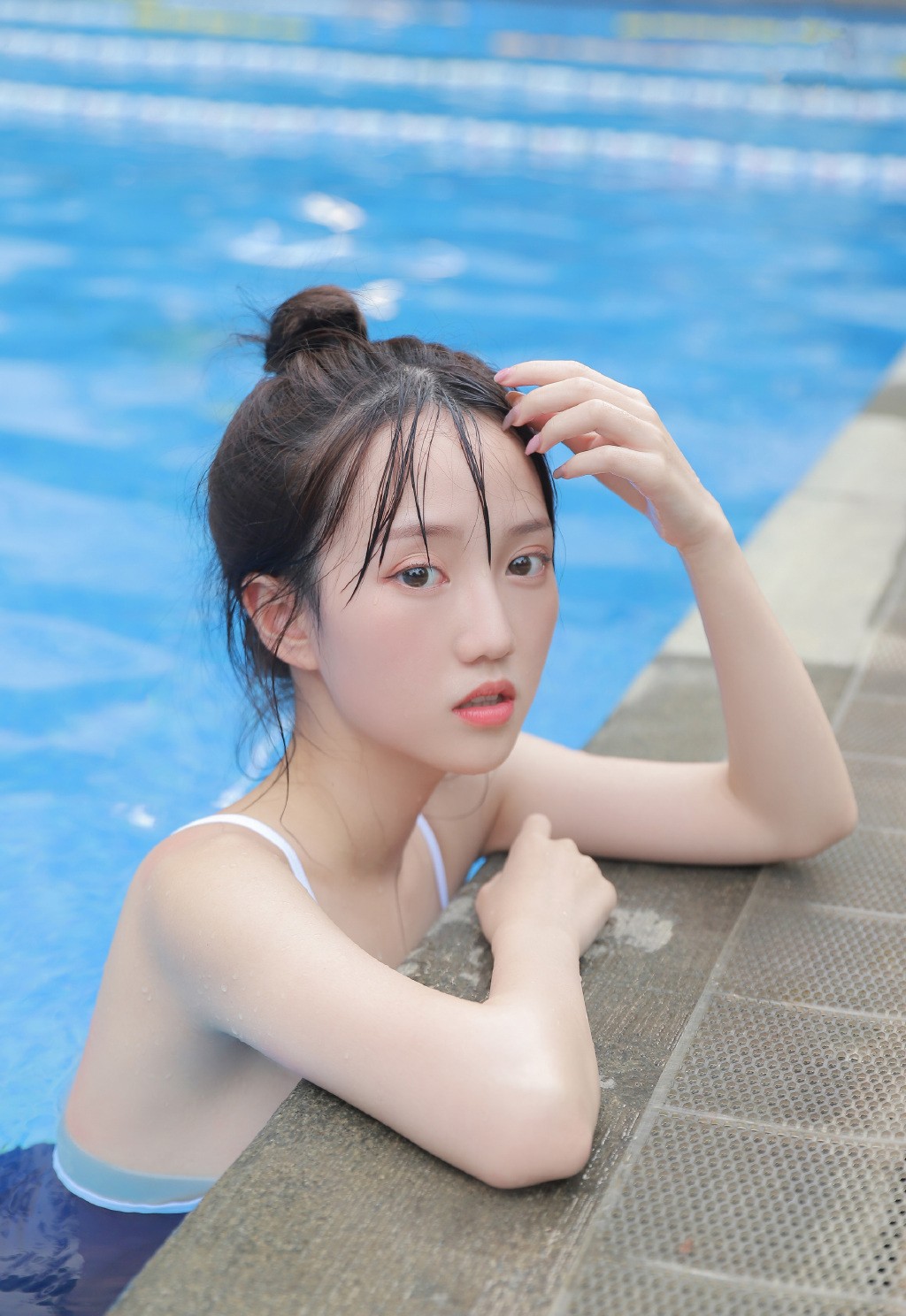 夏日泳装照美女,日系泳装高清写真壁纸