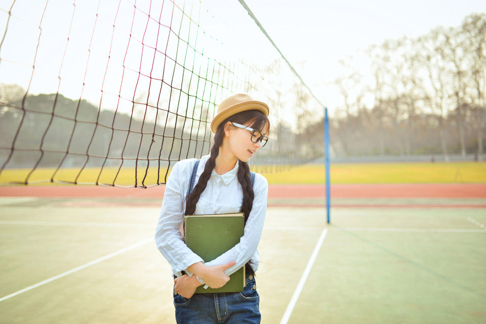 武大校花美女黄灿灿校园小清新写真