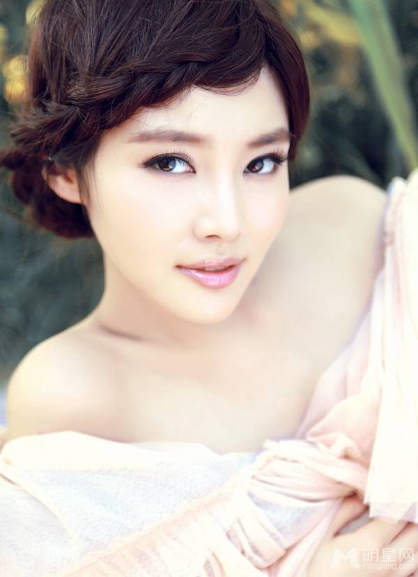 中国美女明星徐冬冬图片_军艺校花徐冬冬唯美户