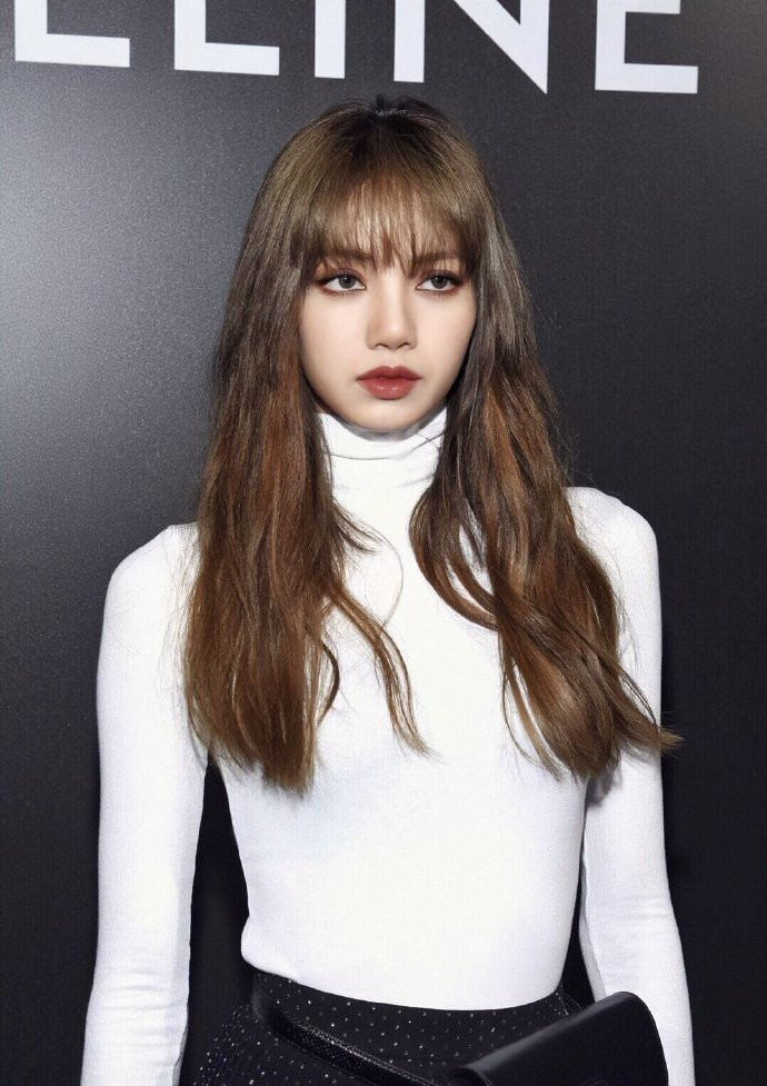 泰国美女图片 韩国明星美女Lisa 巴黎时装周Celi