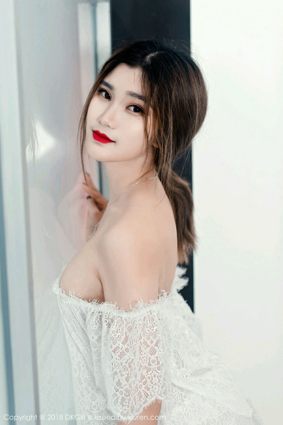西西人体大胆瓣开下部闽,最大最大胆全婐体艺术照