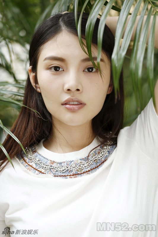 徐冬冬水嫩裸肌柔美写真