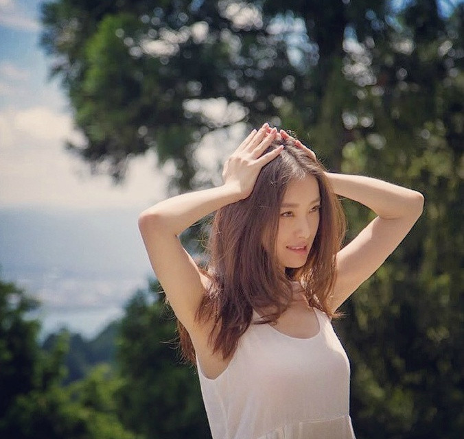 谋女郎大眼美女明星倪妮清纯唯美写真