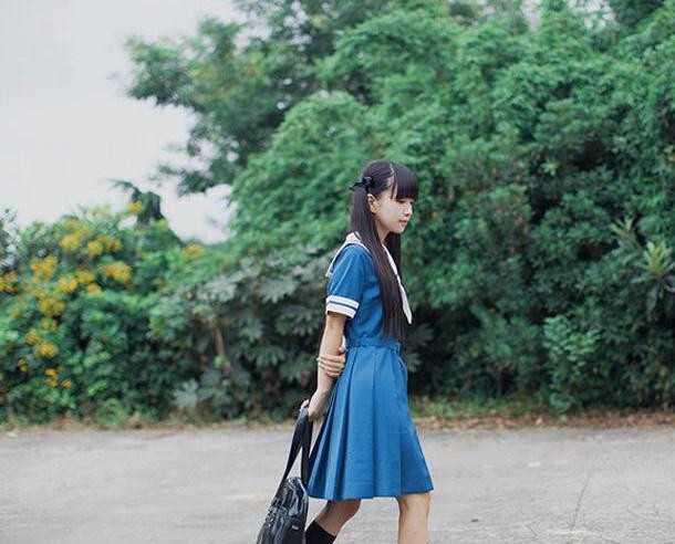 清纯校花美女图片_清纯小美女夏休学生时代后新