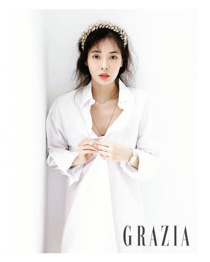 韩国美女明星金泫雅Grazia Korea12月刊封面图片