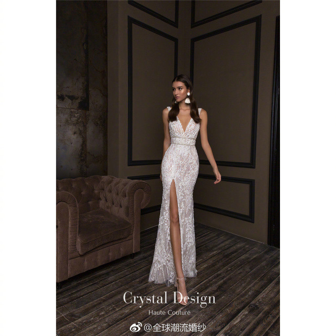 乌克兰顶尖婚纱品牌CrystalDesign2018端庄典雅的鱼尾