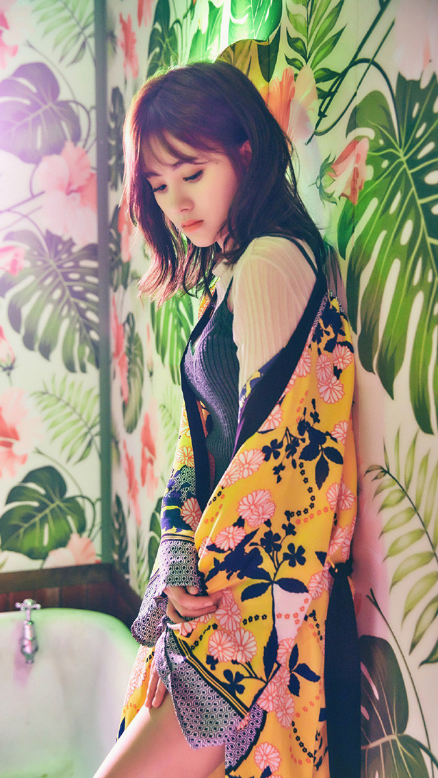 鞠婧祎性感时尚诱人写真图片手机壁纸