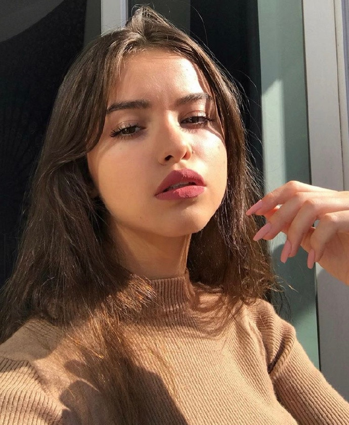 欧美美女图片 法国美女Clarice图片