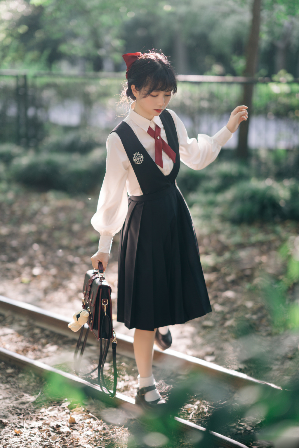 日系制服美女学生装阳光俏皮户外小清新写真