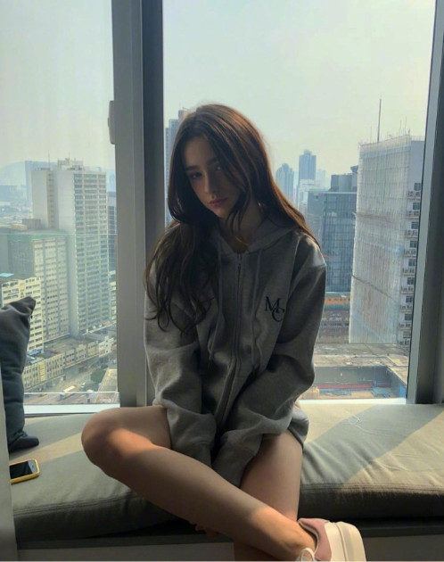 俄罗斯美女Dasha Taran照片