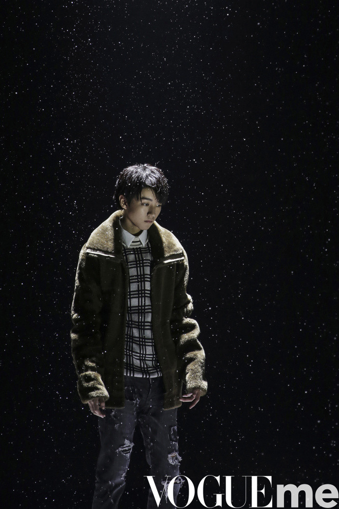 小鲜肉明星帅哥TFBOYS王俊凯漫游星空超级帅气梦