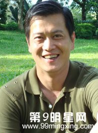 蔡国隆