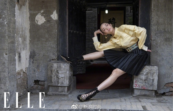 国际超模雎晓雯再登《ELLE 》封面曝光一组时尚大