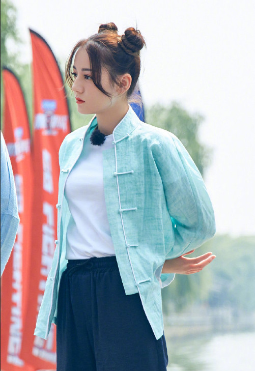新疆美女图片 迪丽热巴极限挑战造型图片