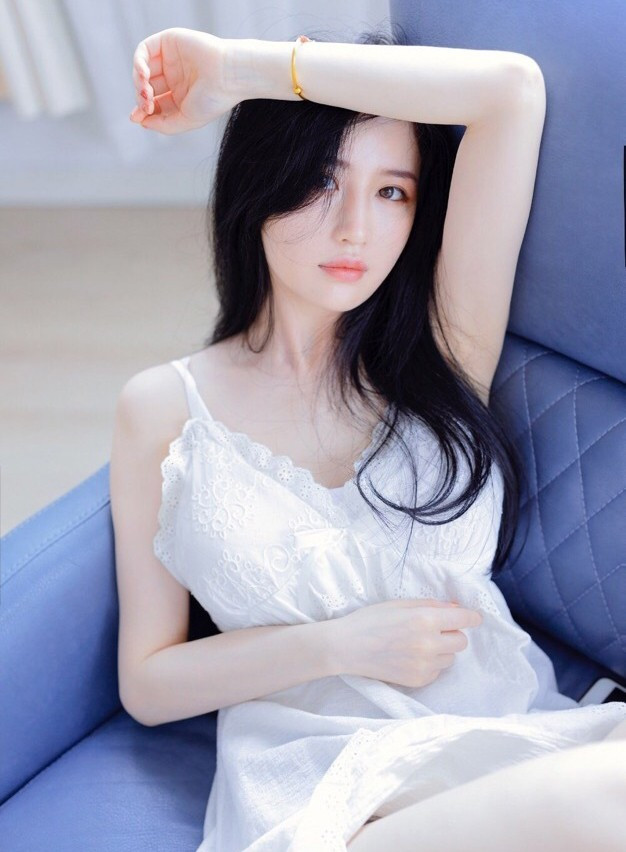 170长腿嫩白女神,白皙大长腿美女