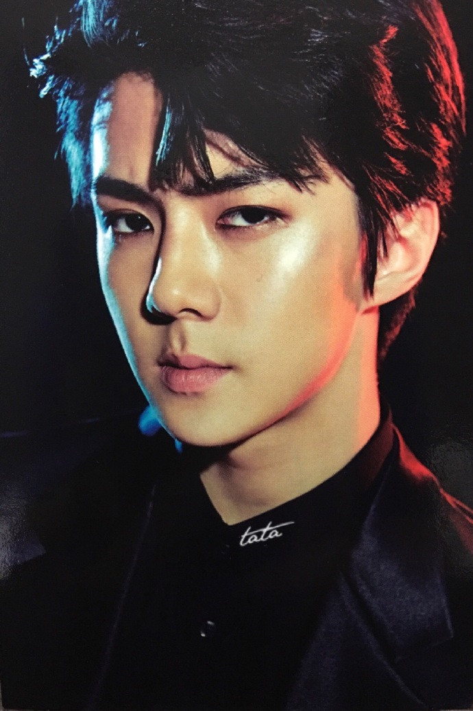 男明星帅哥图片_男团exo吴世勋手机壁纸大全