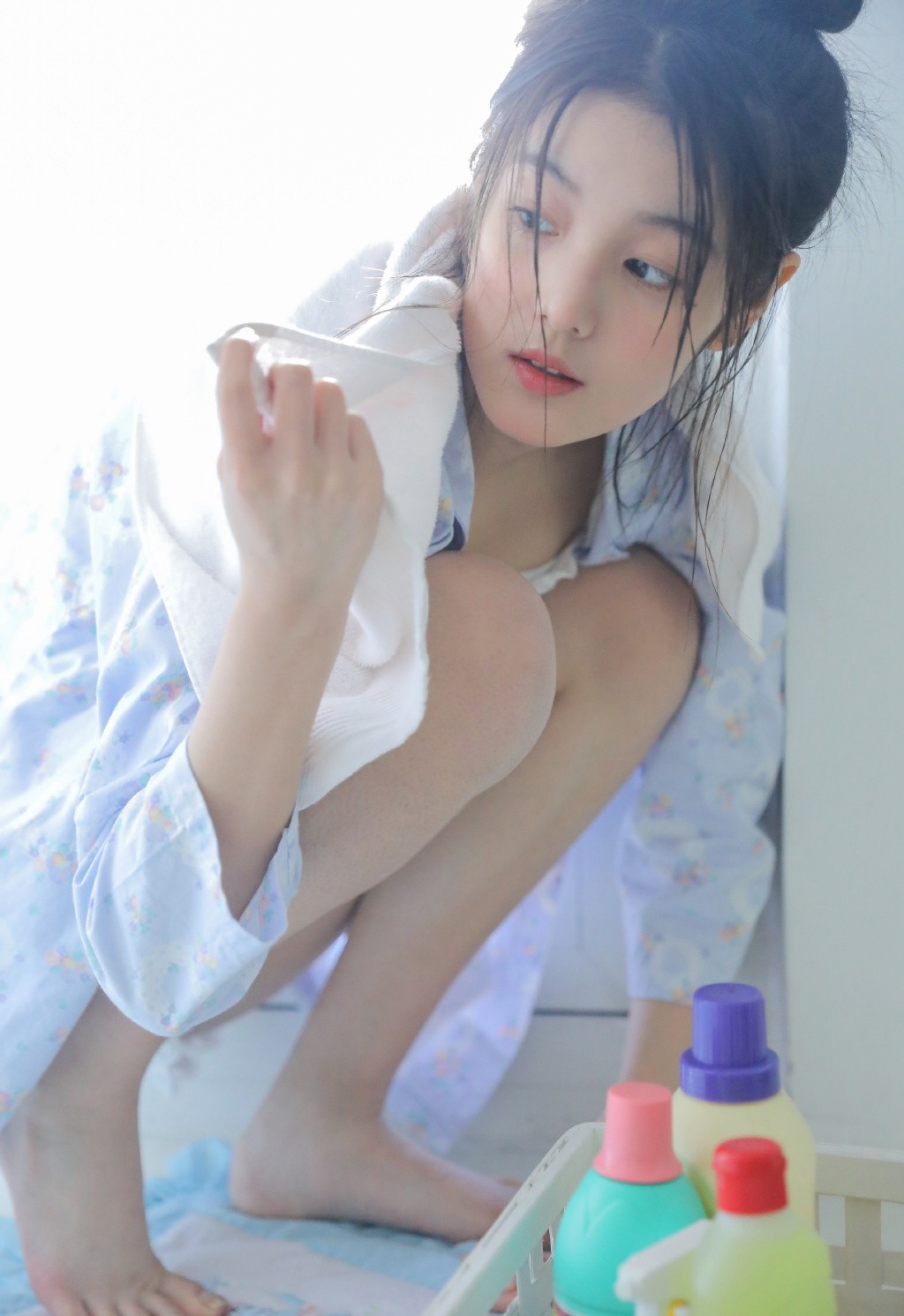 居家美女私照高清美腿养眼写真