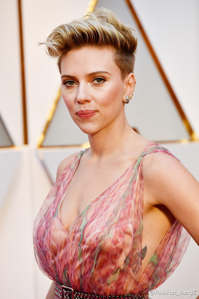 欧美美女明星Scarlett Johanson出席奥斯卡颁奖盛典