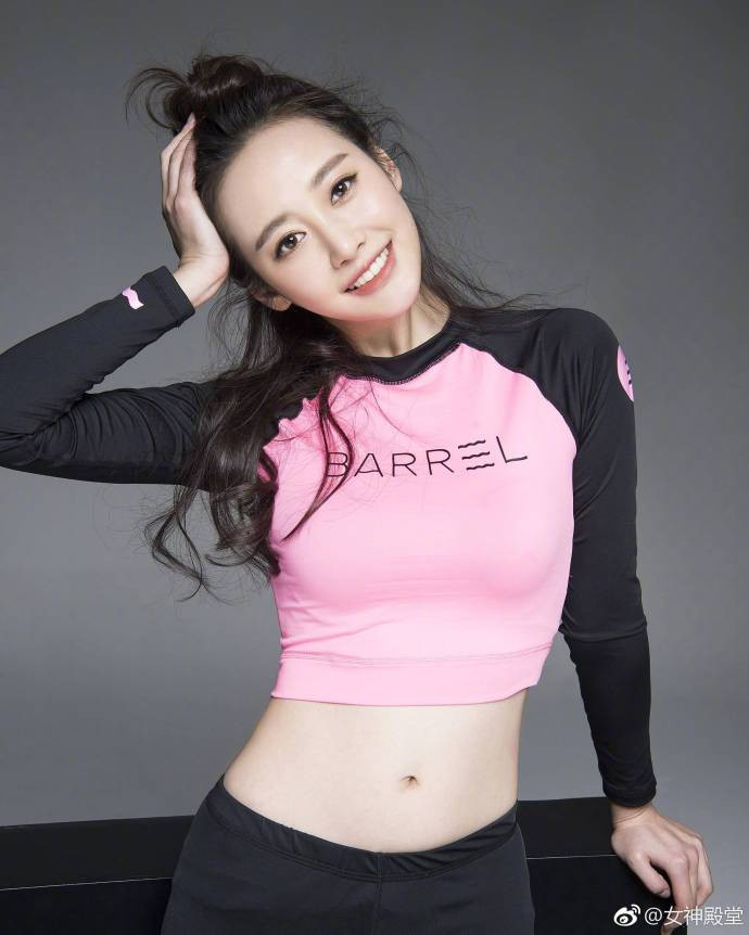 芜湖美女李纯棚拍大片身材凹凸有致美颜如玉