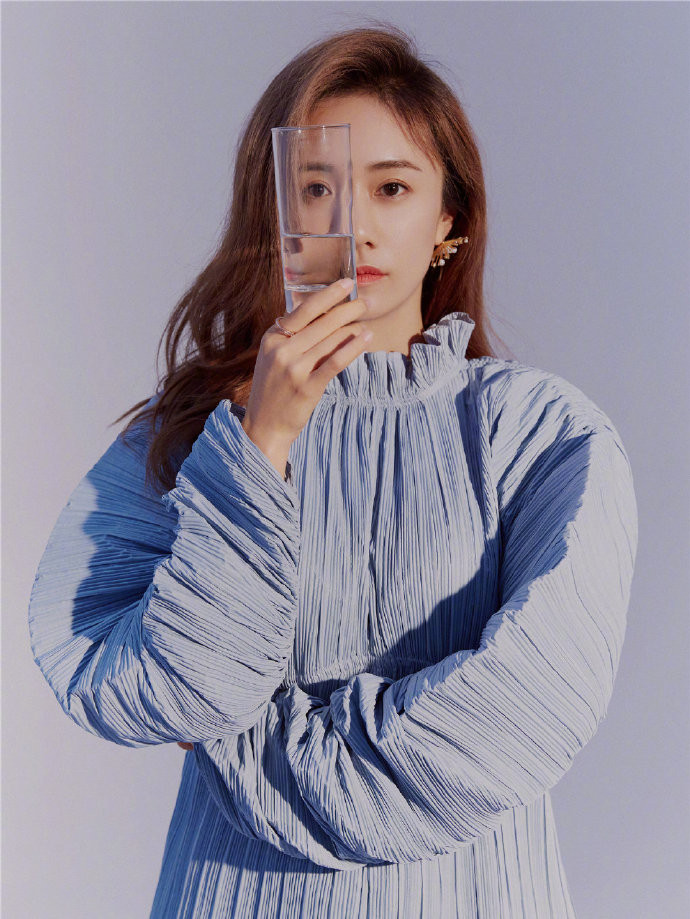 湖南美女图片 中国女星刘芸最新时尚大片