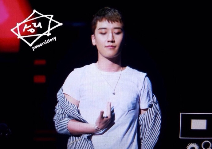 韩国男团Bigbang北京演唱会饭拍图片
