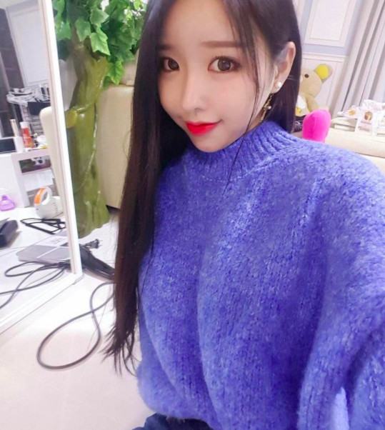 韩国白皙美女赵世熙美女极度销魂图片