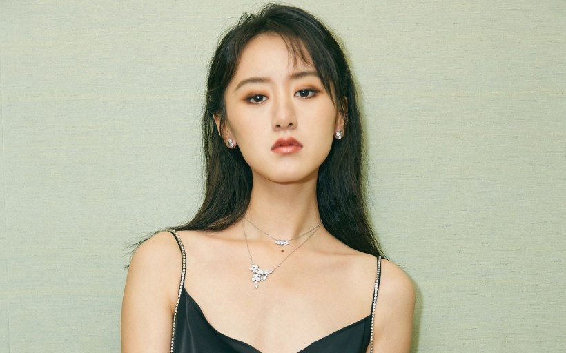 中国美女明星袁冰妍桌面壁纸图片