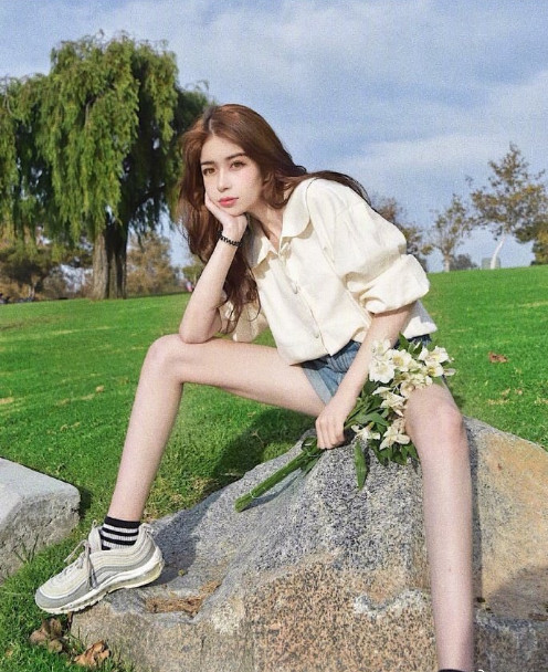 中国美女图片 中俄混血美女Nadia Bean图片